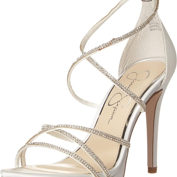 USED wedding heels! They are beautiful - Picture 4 of 8